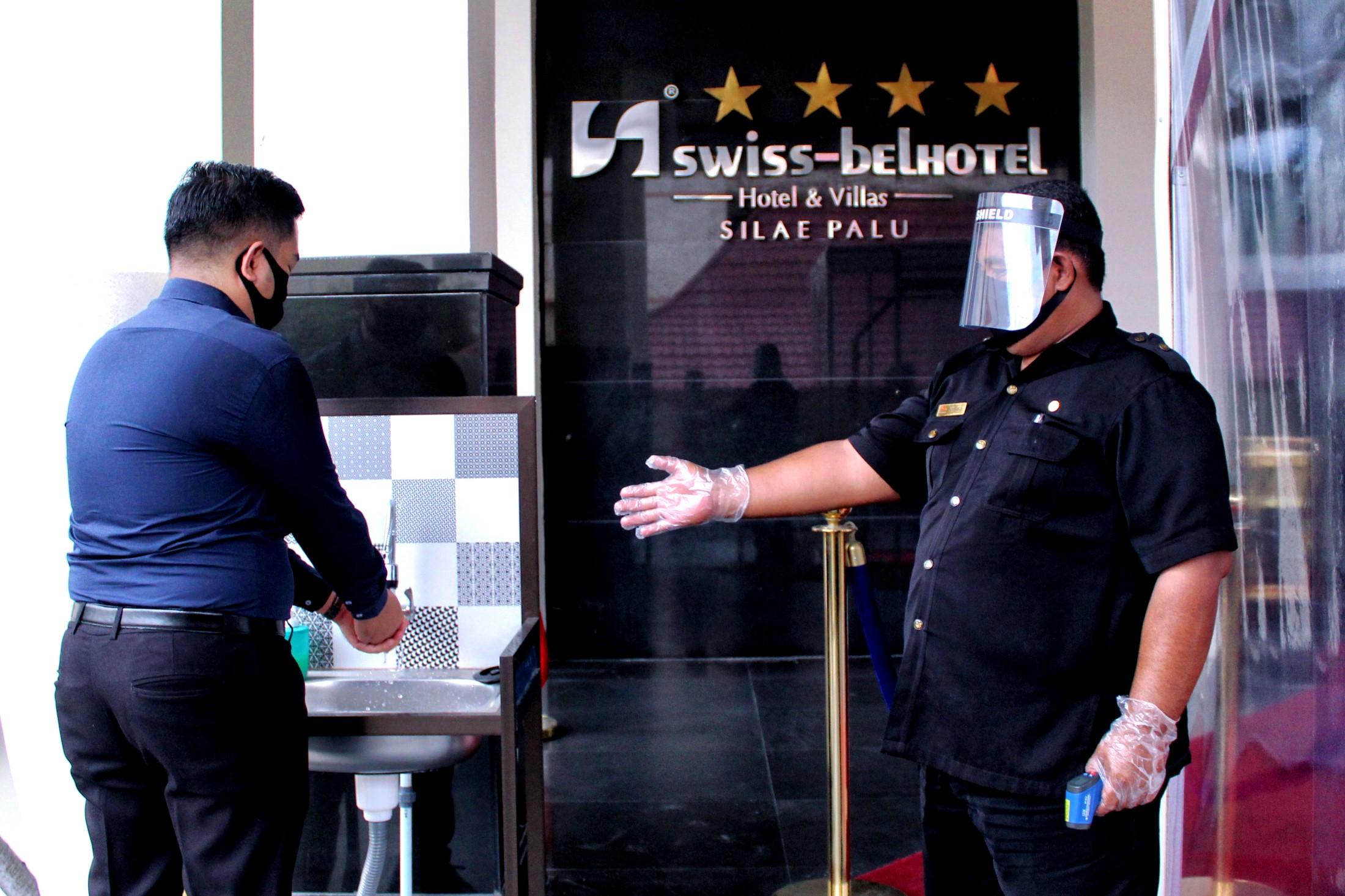 Swiss-Belhotel Silae Palu Exterior photo