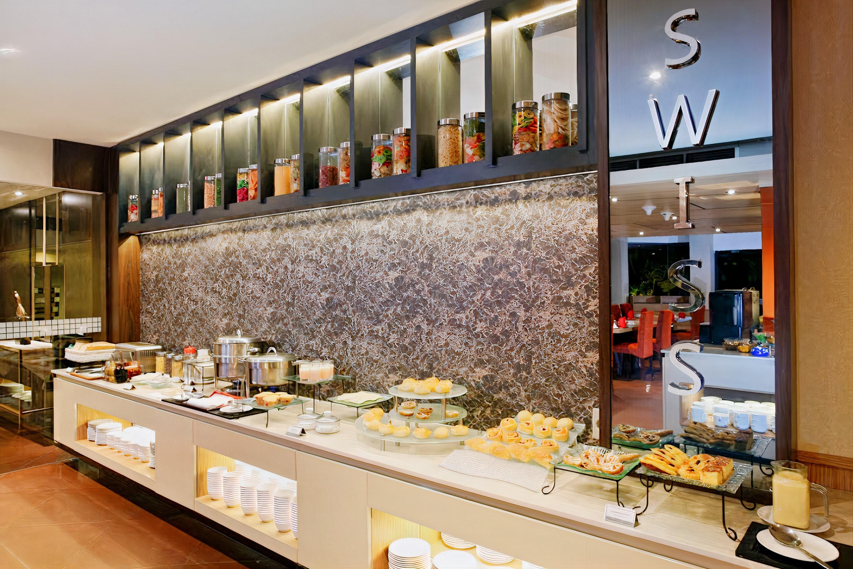 Swiss-Belhotel Silae Palu Exterior photo