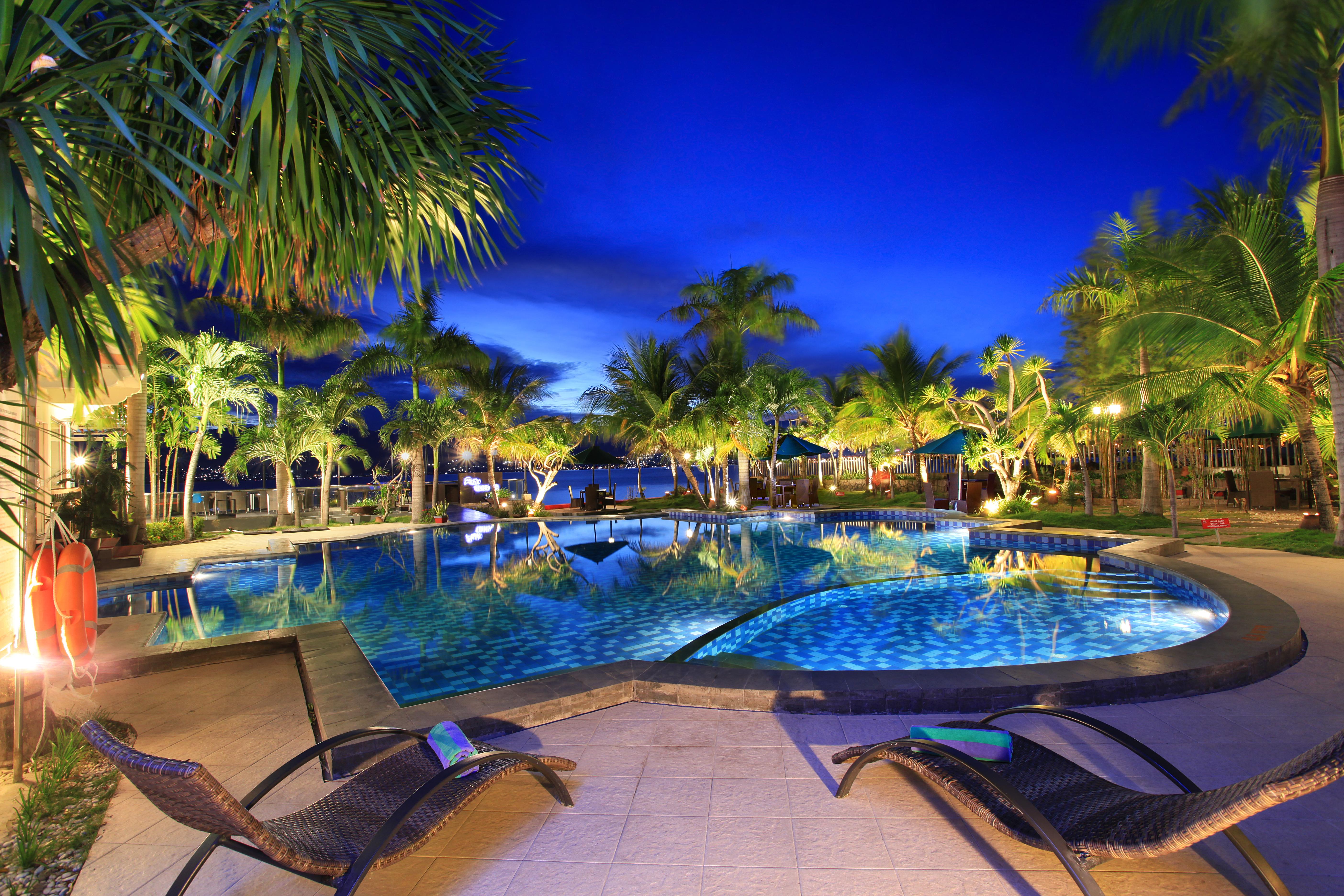 Swiss-Belhotel Silae Palu Exterior photo