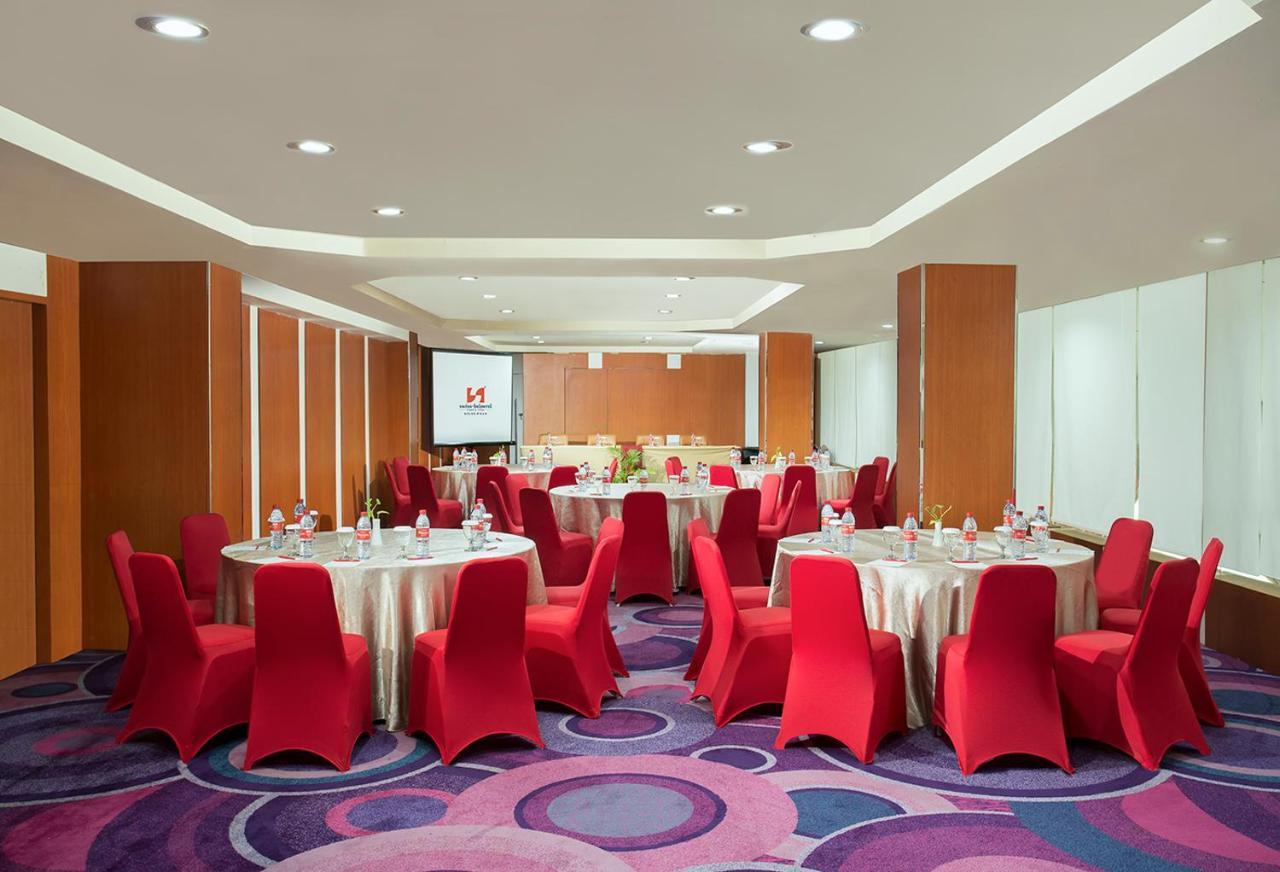 Swiss-Belhotel Silae Palu Exterior photo